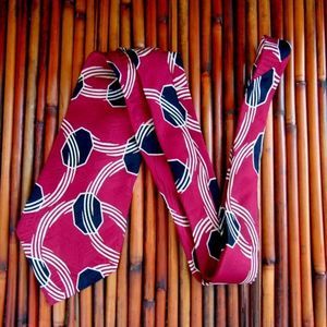 EUC STEFANO MILANO Red, Blue & White Abstract Patterned 100% Silk Tie